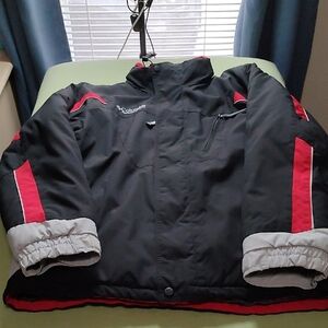 Columbia Sportswear Company Black Ski Jacket with Red Accents